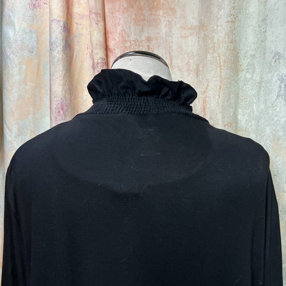 📌The Pyramid Collection Black  Open Front Plus Size Rayon Cardigan - Picture 7 of 14